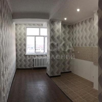 Продаю 1-комнатную квартиру, 42кв. м., этаж - 10/10, Ахунбаева, Джал.