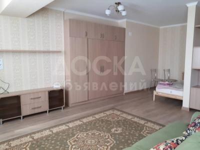 Продаю 1-комнатную квартиру, 44кв. м., этаж - 8/10, Срочно!! 1к.элитка Кулатова/Элебаева с ремонтом!!.