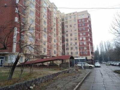 Продаю 2-комнатную квартиру, 76,4кв. м., этаж - 3/10, 4 микрорайон, Карла-Маркса(Юнусалиева)_Донецкая.