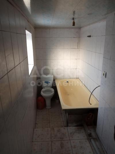 Продаю дом 4-комнатную 100кв. м., этаж-1, 5-сот., стена кирпич, Киркомстром.