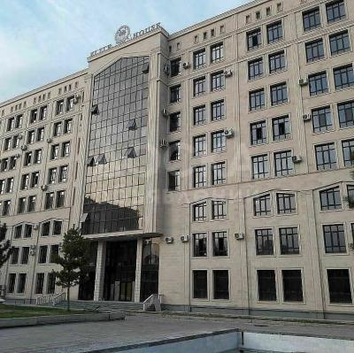 Продаю офисное помещение 60кв. м., БЦ "Максимум Плюс", Ул. Турусбекова 109/3.