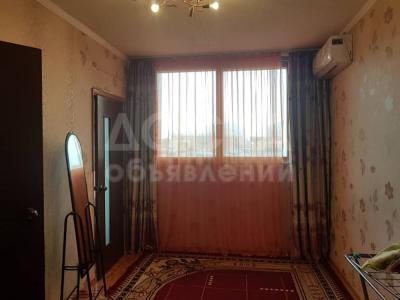 Продаю 1-комнатную квартиру, 50кв. м., этаж - 1/10, Джал.