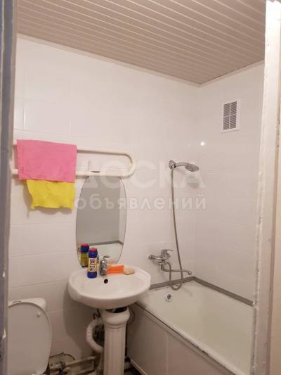Продаю 2-комнатную квартиру, 47кв. м., этаж - 5/5, г. Строителей .
