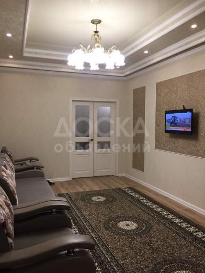 Сдаю 3-комнатную квартиру, 100кв. м., этаж - 3/10, Фрунзе-Турусбекова.