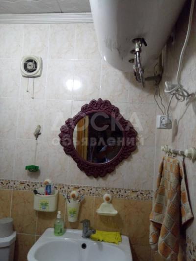 Продаю квартиру 3-ком., 70кв. м., этаж - 1/1, Баха/Островского.