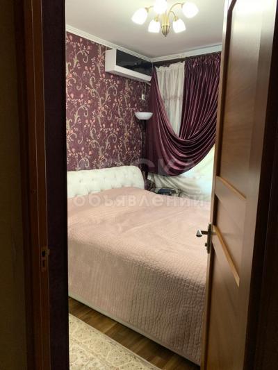 Продаю 5-комнатную квартиру, 134кв. м., этаж - 5/5, Токтогула-Исанова.