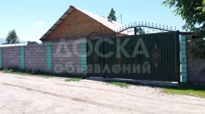 Продаю дом 4-комнатную 81кв. м., этаж-1, 5-сот., стена кирпич, село "Джал".