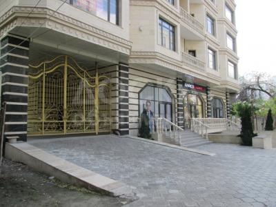 Продаю квартиру 2-ком., 100кв. м., этаж - 8/10, Раззакова/ Бокомбаева.