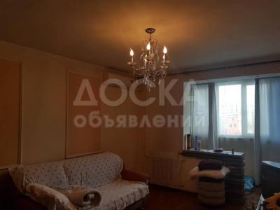 Продаю 4-комнатную квартиру, 102кв. м., этаж - 2/4, Абдрахманова/Боконбаева.