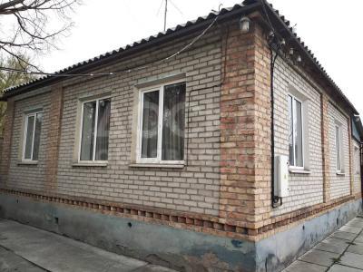 Продаю дом 5-комнатную 120кв. м., этаж-1, 7-сот., стена кирпич, Советская.