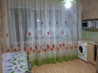 Продаю 2-комнатную квартиру, 71кв. м., этаж - 5/10, 24-Партсъезда, 128, Р.Абдыкадыров.