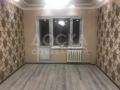 Продаю 1-комнатную квартиру, 54кв. м., этаж - 2/5, г.Бишкек ул. Тыналиева дом 4 /4 общ.площадь 54м2.