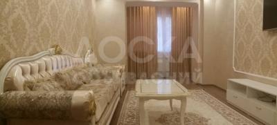 Сдаю 3-комнатную квартиру, 100кв. м., этаж - 3/5, Усенбаева-Боконбаева (дом СовМин).