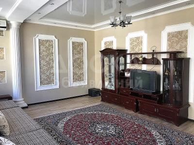 Продаю 2-комнатную квартиру, 78кв. м., этаж - 3/5, Масалиева (Юж. Магистраль) - Бакаева (Чапаева).