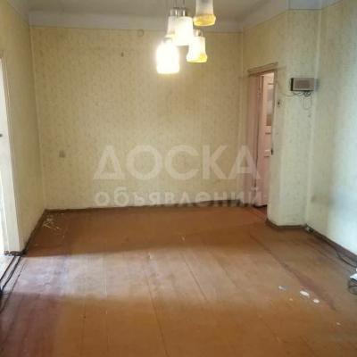 Продаю 3-комнатную квартиру, 60кв. м., этаж - 4/5, Боконбаева-Коекозова Советский Ремонта.