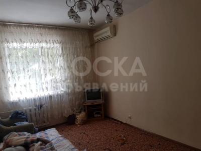 Продаю 2-комнатную квартиру, 47,3кв. м., этаж - 2/5, Тыныстанова/Боконбаева.