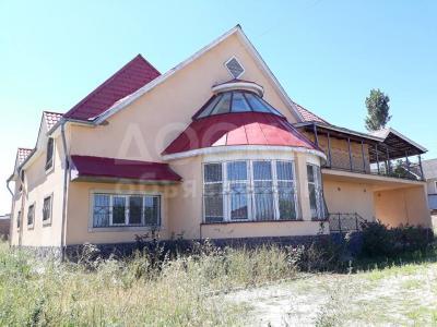 Сдаю дом 8-комнатную 450кв. м., этаж-2, 25-сот., стена кирпич, в селе Кок-Джар.