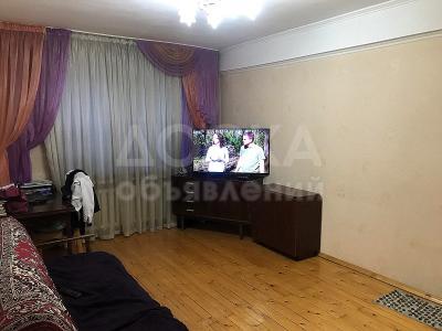 Продаю 3-комнатную квартиру, 65кв. м., этаж - 1/5, Лермонтова - Кольбаева (напротив ТЦ "Таатан").