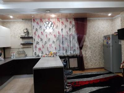 Продаю 3-комнатную квартиру, 200кв. м., этаж - 3/10, Токтогула/Советская.