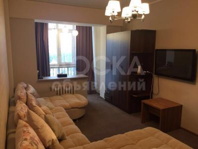 Сдаю 2-комнатную квартиру, 70кв. м., этаж - 9/10, Панфилова-Боконбаева.