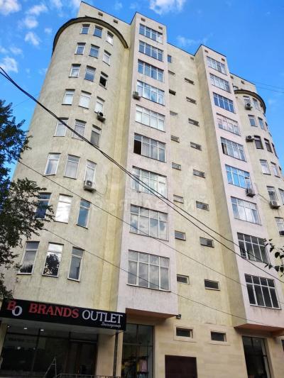 Продаю 3-комнатную квартиру, 164кв. м., этаж - 2/10, Моссовет.