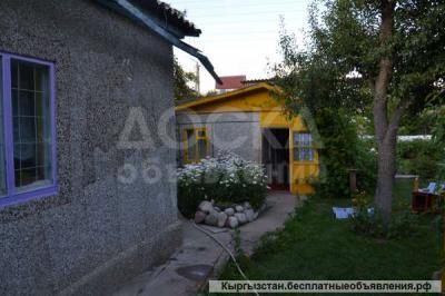 Продаю дом 9-ком., 500кв. м., этаж-1, 5,2-сот., стена кирпич, Чолпон-Ата, Баетова.