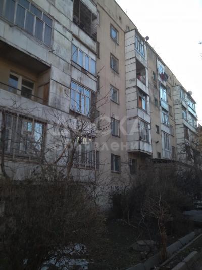 Продаю 1-комнатную квартиру, 30кв. м., этаж - 4/5, Киевская х К.Акиева.