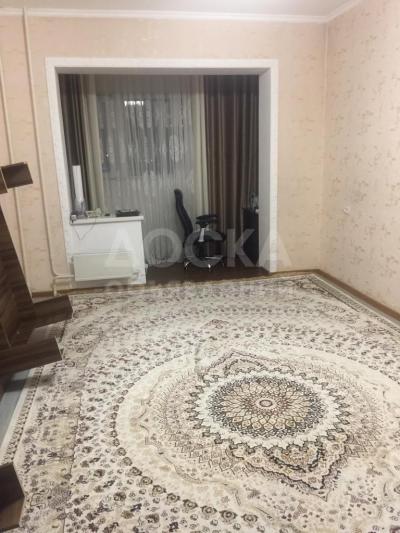 Продаю 3-комнатную квартиру, 74кв. м., этаж - 4/9, Срочно!! мкр.Улан1, 106с, +сушилка, хор.сост..