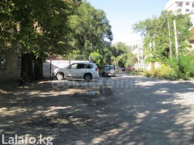 Продаю дом 3-ком., 40кв. м., этаж-1, 2-сот., стена кирпич, Уметлиева/Боконбаева.