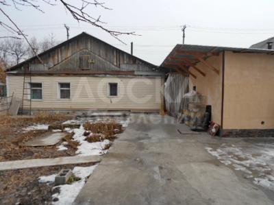Продаю дом 4-комнатную 73кв. м., этаж-1, 6,88-сот., стена кирпич, Село Аламудун.