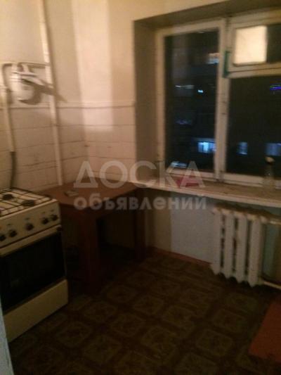 Продаю 2-комнатную квартиру, 48кв. м., этаж - 4/4, 5-мкр..