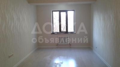 Продаю 2-комнатную квартиру, 85кв. м., этаж - 2/10, Горького-Фатьянова.