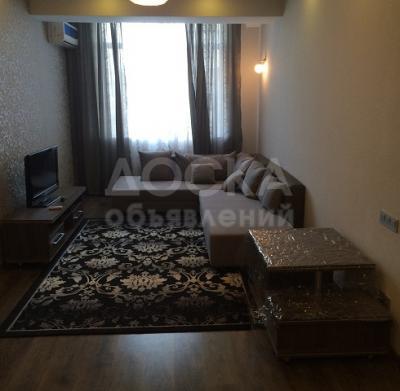 Сдаю 2-комнатную квартиру, 70кв. м., этаж - 3/10, Московская Исанова .