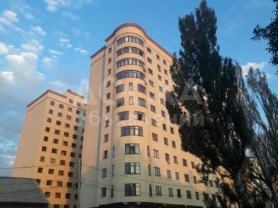 Продаю 3-комнатную квартиру, 118кв. м., этаж - 3/10, в центре (ВЕФА).