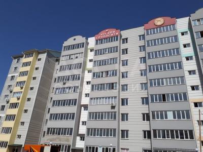 Продаю 2-комнатную квартиру, 62кв. м., этаж - 1/9, Верхний Джал.