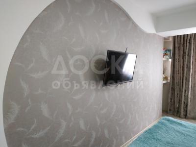 Продаю 2-комнатную квартиру, 64кв. м., этаж - 3/9, Медерова пересекает элебаева дом 50.