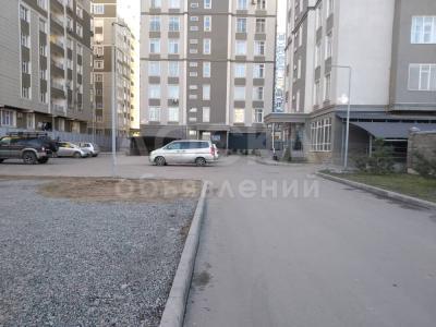 Продаю 3-комнатную квартиру, 130кв. м., этаж - 4/10, Боконбаева/Койонкозова.