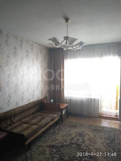 Продаю 1-комнатную квартиру, 36кв. м., этаж - 8/9, средний Джал.