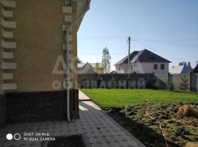 Продаю дом 6-ком., 350кв. м., этаж-2, 9-сот., стена кирпич, Юж.Магистраль-Алматинка (с.Кок-Жар).