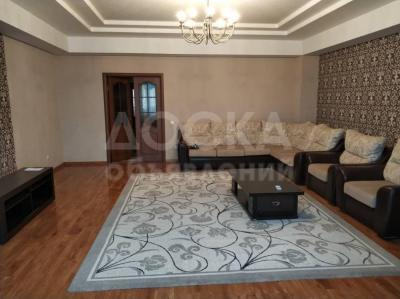 Продаю 2-комнатную квартиру, 125кв. м., этаж - 6/10, Боконбаева-Исанова Байтур Заходи и Живи.