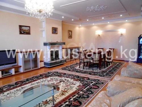 Продаю квартиру 4-ком., 270кв. м., этаж - 8/8, Чуй Исанова.