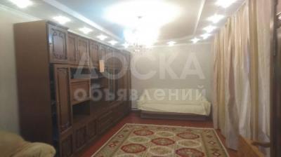 Продаю дом 4-комнатную 100кв. м., этаж-1, 3-сот., стена кирпич, К.Маркса / Суванбердиева / Белорусская.