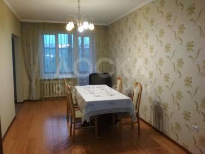 Продаю 4-комнатную квартиру, 83кв. м., этаж - 4/5, 5 микрорайон.