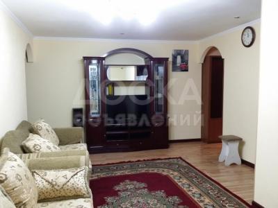 Сдаю 3-комнатную квартиру, 55кв. м., этаж - 3/5, Киевская 165, пересекает Уметалиева.