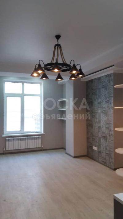 Продаю 3-комнатную квартиру, 61кв. м., этаж - 9/10, Чуйкова-Исанова.