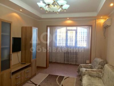 Сдаю 2-комнатную квартиру, 50кв. м., этаж - 3/5, по Исанова, пересекает Боконбаева.