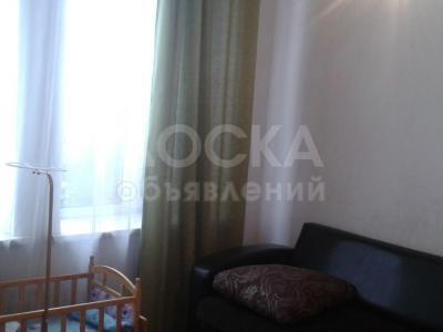 Продаю дом 3-комнатную38кв. м., этаж-1, 2-сот., стена кирпич, ул.Астраханская.