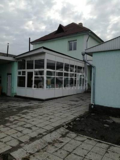 Продаю дом 4-ком., 132кв. м., этаж-2, 14-сот., стена кирпич, с. Озерное.