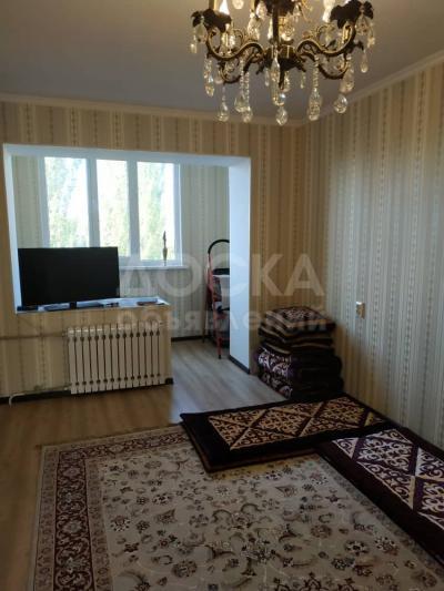 Продаю квартиру 2-ком., 46кв. м., этаж - 5/5, 8 мкр индивидуальный проект.