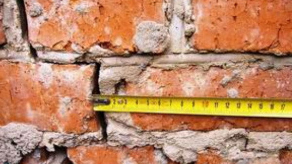 В Кыргызстане 13 из 100 новых зданий школ построены некачественно